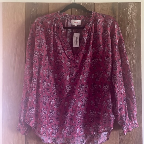 XiRENA Tops - Xirena Floral Blouse!   Brand new!